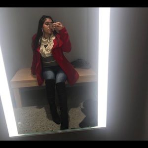 Meet your Posher, Adriana